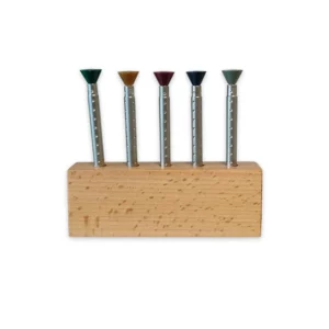 assortiment de 5 tournevis sur presentoir bois TG110